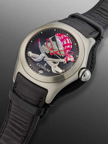 CORUM, LIMITED EDITION STAINLESS STEEL 'BUBBLE PRIVATEER PIRATE', 'THE COLLECTORS SERIES', REF. 082.150.20, NO. 786/1955 - photo 2
