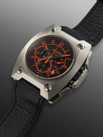 WYLER, LIMITED EDITION STAINLESS STEEL, TITANIUM AND CARBON FIBER CHRONOGRAPH 'CODE R', NO. 1427/3999 - Foto 3