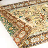 Orientalischer Teppich mit paradiesischem Motiv - фото 5