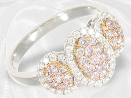 Ring: ausgefallener, moderner, neuwertiger Brillantring mit weißen und pinken Brillanten - photo 2