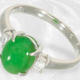 Ring: neuwertiger Platinring mit hochwertiger Imperial Jade und Diamanten - Foto 3