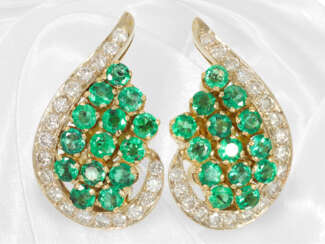Ohrringe: hochwertige vintage Ohrclips mit Smaragden und Brillanten "Wings"