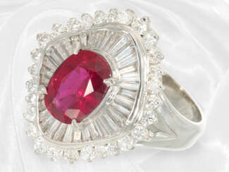 Ring: sehr wertvoller, neuwertiger Ballerina-Ring, mit Rubin und Diamanten, Platin