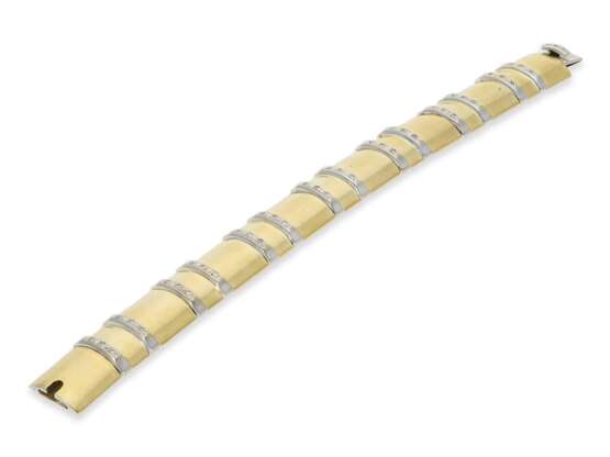 Armband: sehr schönes vintage Designerarmband mit Brillanten, insgesamt ca. 0,45ct, 18K Gold - фото 4