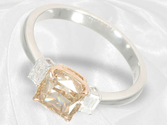 Ring: moderner Diamantring mit großem Fancy Diamant von ca. 2ct - Foto 3