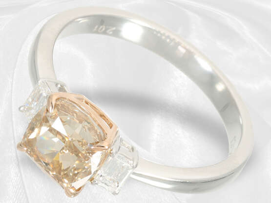 Ring: moderner Diamantring mit großem Fancy Diamant von ca. 2ct - photo 5