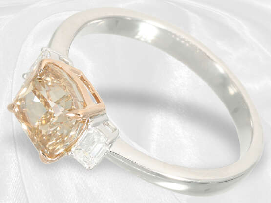 Ring: moderner Diamantring mit großem Fancy Diamant von ca. 2ct - фото 6