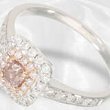 Ring: moderner Brillantring mit einem pinken Fancy Diamanten von ca. 0,35ct - Foto 1