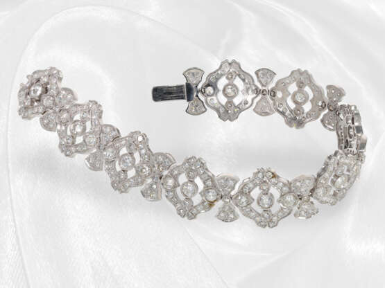 Armband: exklusives, ehemals teures Goldschmiedearmband in antikem Stil, ca. 12,5ct Diamantbesatz - Foto 6