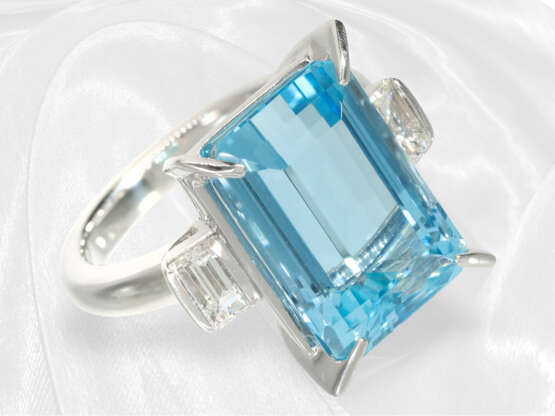 Ring: Aquamarinring der Spitzenklasse, "Santa Maria Blau" 8,95ct, Platin - фото 4