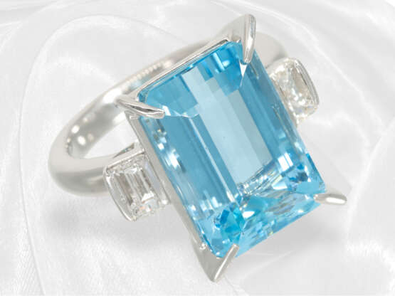 Ring: Aquamarinring der Spitzenklasse, "Santa Maria Blau" 8,95ct, Platin - фото 6