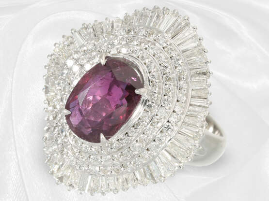 Ring: ehemals sehr teurer, hochfeiner Rubin/Diamant-Ballerina-Cocktailring, Platin, ca. 5,17ct - Foto 4