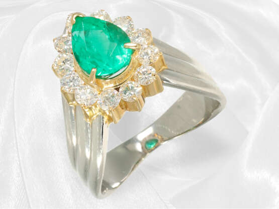 Ring: ehemals teurer Goldschmiedering mit Smaragd und Brillanten, Platin - photo 2