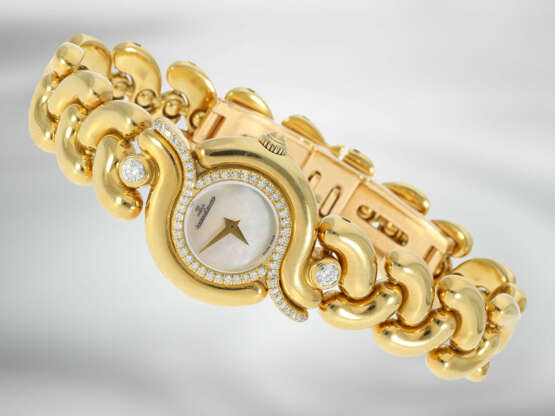 Armbanduhr: schwere und ehemals sehr teure Damenuhr aus dem Hause Jaeger Le Coultre, Modell "Seductrice" in 18K Gelbgold mit originalem Brillantbesatz, 90er-Jahre - photo 1