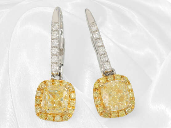 Ohrringe: hochwertiger moderner Diamantschmuck, 2 x Fancy Yellow ca. 0,8ct - фото 1