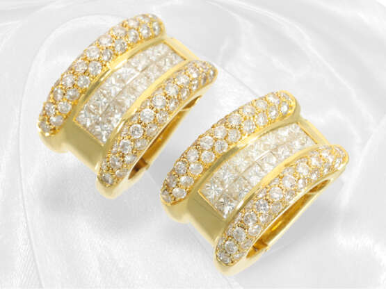 Luxuriöse Brillant/Diamant-Ohrringe von Becker, Handarbeit aus 18K Gold und ca. 4,5ct feinen Brillanten - фото 2