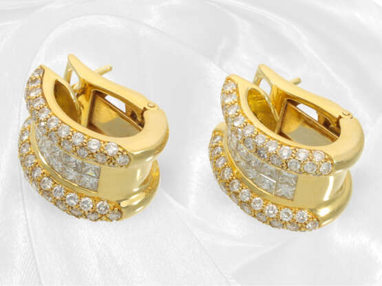 Luxuriöse Brillant/Diamant-Ohrringe von Becker, Handarbeit aus 18K Gold und ca. 4,5ct feinen Brillanten - photo 4
