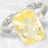 Ring: moderner Saphir/Brillant-Goldschmiedering, gelber Saphir von ca. 7ct, "NO HEAT" - Foto 2