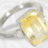 Ring: moderner Saphir/Brillant-Goldschmiedering, gelber Saphir von ca. 7ct, "NO HEAT" - Foto 3