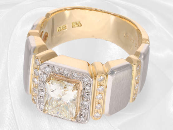 Ring: schwerer Goldschmiedering aus Platin und Gold, hochwertiger zartgelber Diamant von 1,547ct - Foto 5