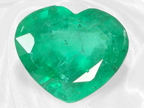 Natürlicher Smaragd im Herzschliff, ca. 2,02ct, mit GRS Gemstone Report aus der Schweiz - photo 1