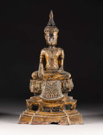 EINE SITZENDE FIGUR VON BUDDHA AUS BRONZE - photo 1