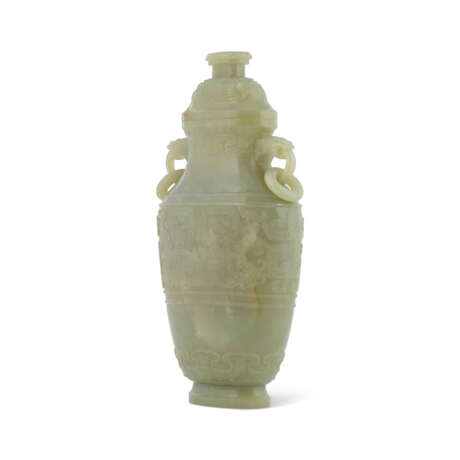 A PALE CELADON JADE ARCHAISTIC VASE AND COVER - photo 2