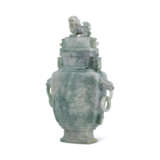 A LARGE CARVED ARCHAISTIC JADEITE VASE AND COVER - фото 2