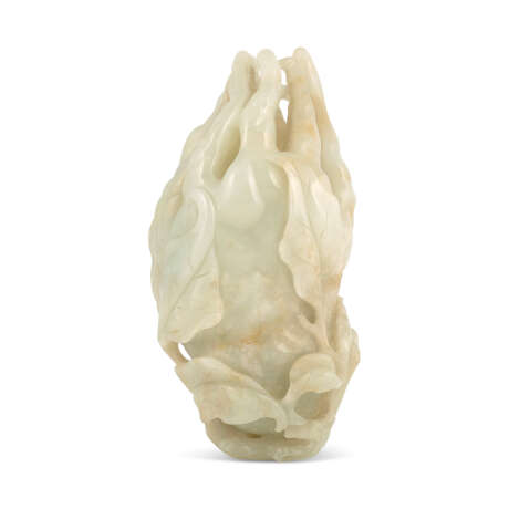 A WHITE JADE CARVING OF A FINGER CITRON - photo 2