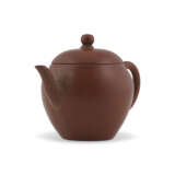 A YIXING EGG-SHAPED TEAPOT AND COVER - photo 2