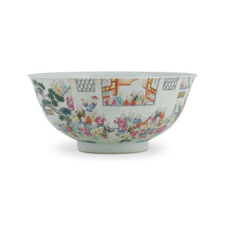 A FAMILLE ROSE ‘HUNDRED BOYS’ BOWL - photo 4