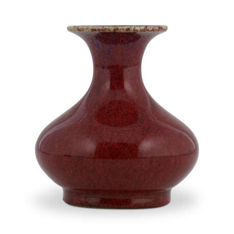 A FLAMBÉ-GLAZED VASE - photo 1