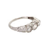 Ring in antiksierendem Stil mit Diamantbesatz - photo 2