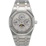 AUDEMARS PIGUET, REF. 5554ST, ROYAL OAK QUANTIEME PERPETUAL, AN EXTREMELY EARLY, EXCEEDINGLY RARE, AND HISTORICALLY IMPORTANT STEEL PERPETUAL CALENDAR BRACELET WATCH WITH MOON PHASES - фото 1