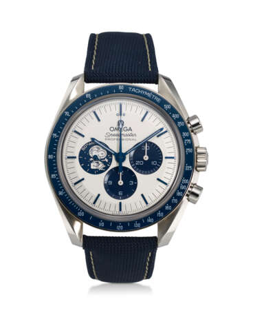 OMEGA, REF. 310.32.42.50.02.001, SPEEDMASTER PROFESSIONAL “SILVER SNOOPY AWARD,” A STEEL 50th ANNIVERSARY CHRONOGRAPH WRISTWATCH WITH DUAL-SIDED DISPLAY - фото 1