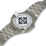 PATEK PHILIPPE, REF. 5711/1A-001, NAUTILUS, A STEEL BRACELET WATCH WITH DATE - photo 3