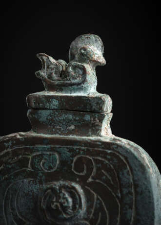 Kleiner archaischer Wasserspender 'He' - фото 4