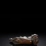 Partiell feuervgoldeter Pinselwascher in Form des liegenden Zhongli Quan aus Bronze - Foto 2
