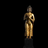 Stehende feuervergoldete Bronze des Buddha Shakyamuni - photo 1