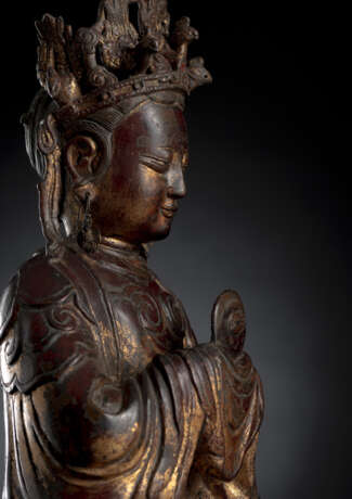 Lackvergoldete Bronze der daoistischen Göttin, Yanguang Niangniang - фото 5