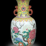 Sehr große 'Famille rose'-Vase mit Lotus und Blütendekor - Foto 5