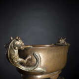 Ovaler Weihrauchbrenner aus Bronze mit 'Chilong'-Handhaben auf vierfüßigem Stand - photo 2
