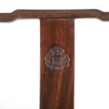 Armlehnstuhl aus 'Tielimu' mit geflochtener Sitzfläche 'Guanmaoyi' - Foto 6