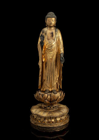 Figur des Amida Nyorai aus Holz mit goldfarbener Lackfassung - Foto 1