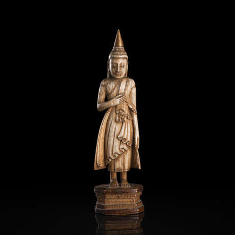 Figur des Buddha Shakyamuni aus Elfenbein - photo 1