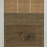 Malerei mit Lotosblatt und Vogel nach Kanō Tan'yū und Kalligrafie mit einem Zen-Spruch, jeweils montiert als Hängerollen - photo 6