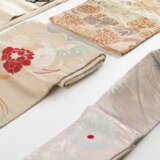 Gruppe von vier Kimonos aus Seide - photo 3