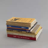 Gruppe von zwölf Büchern zu buddhistischer Kunst, u. a. Schoettle-Kataloge 1, 22, 24 und 34 - photo 1