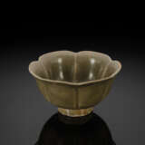 Sechspassige Schale aus 'Yaozhou'-Ware - photo 1