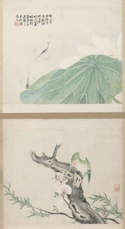Paar Albumblätter mit Darstellung von Lotos und Garnelen bzw. Vogel auf blühendem Pfirsichbaum - Foto 1